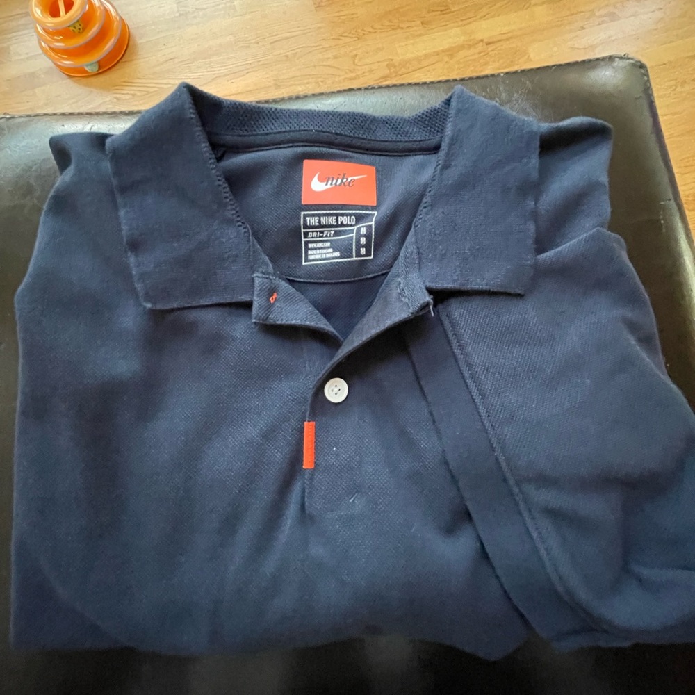 NIKE Mens Short Sleeve 👕, Size M